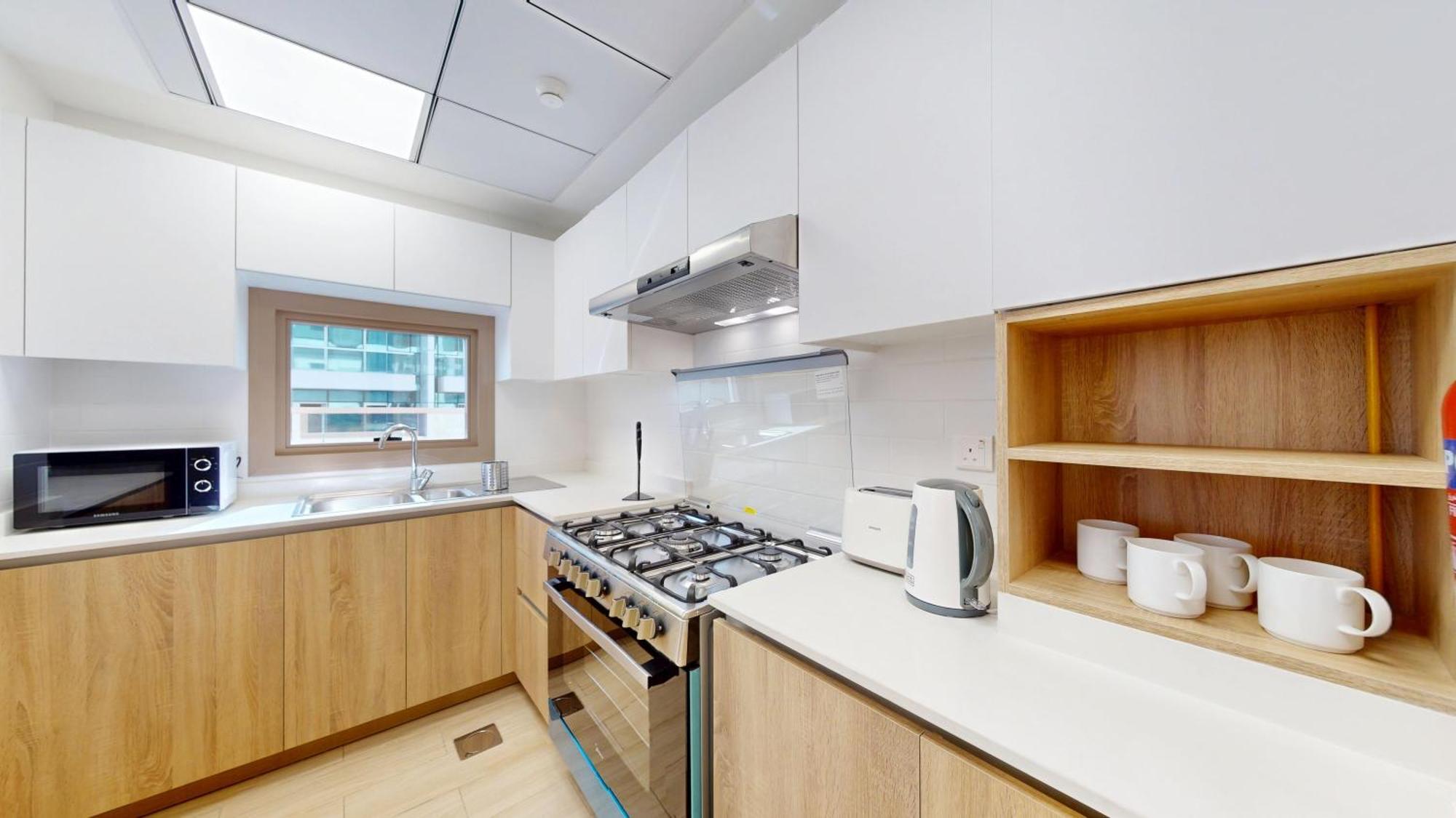 Scenic Canal View Homes - 8 Mins To Mall - Pool & Gym Access Dubai