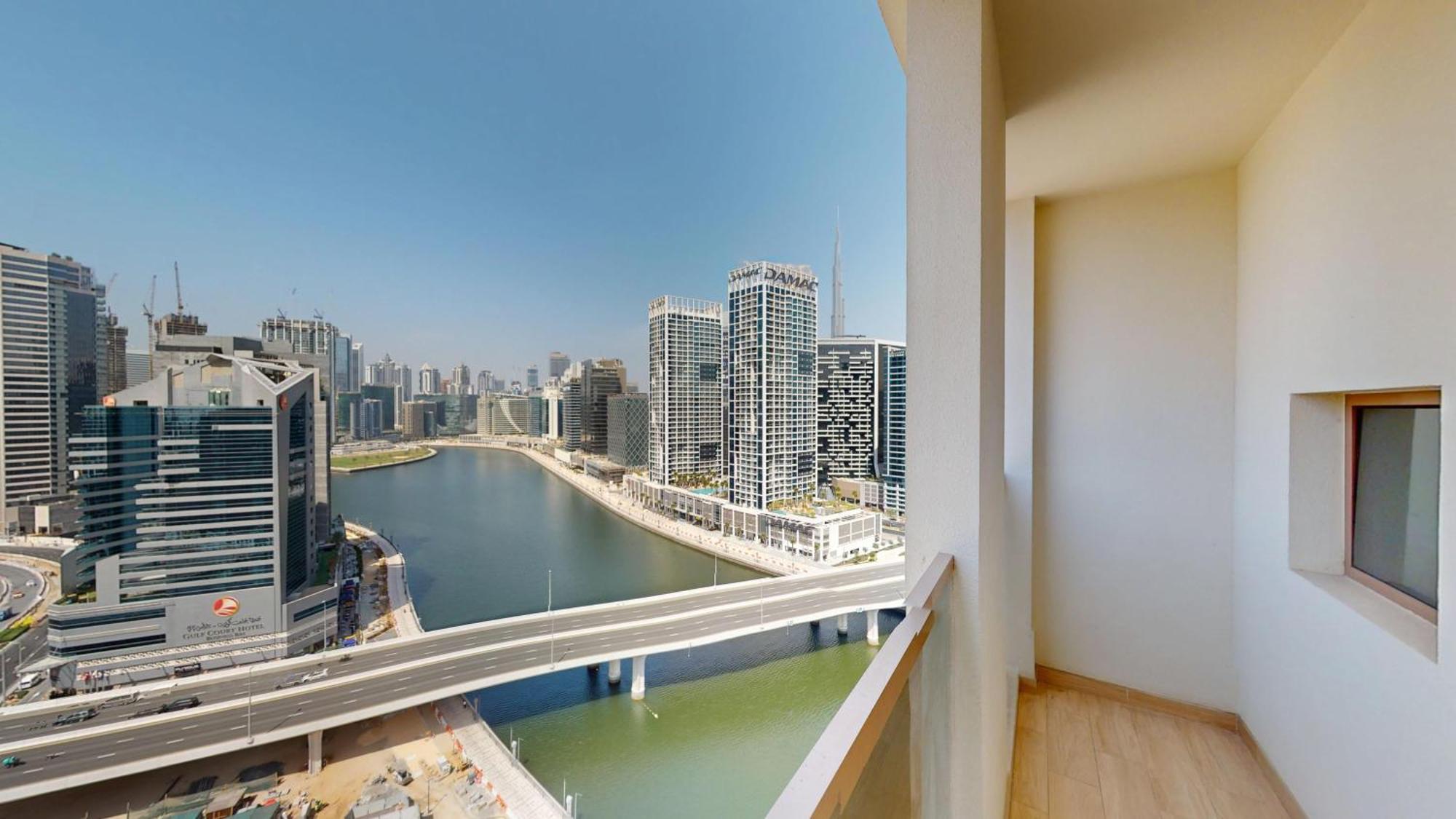 अपार्टमेंट Scenic Canal View Homes - 8 Mins To Mall - Pool & Gym Access *