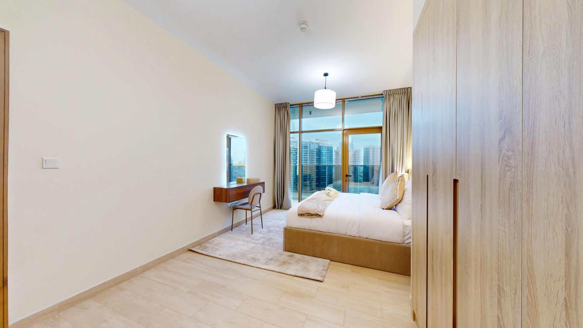 Scenic Canal View Homes - 8 Mins To Mall - Pool & Gym Access Dubai