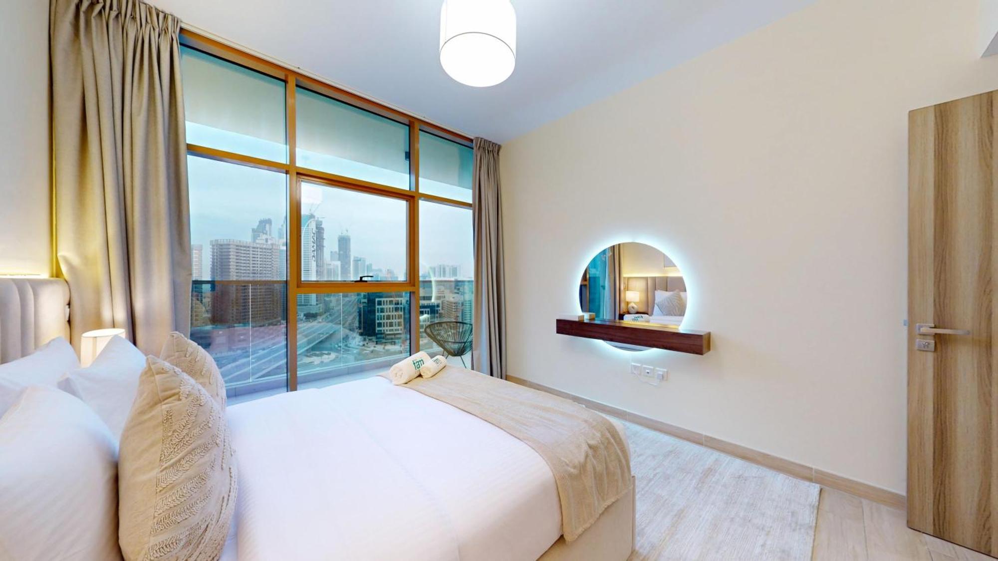 Scenic Canal View Homes - 8 Mins To Mall - Pool & Gym Access अपार्टमेंट Dubai