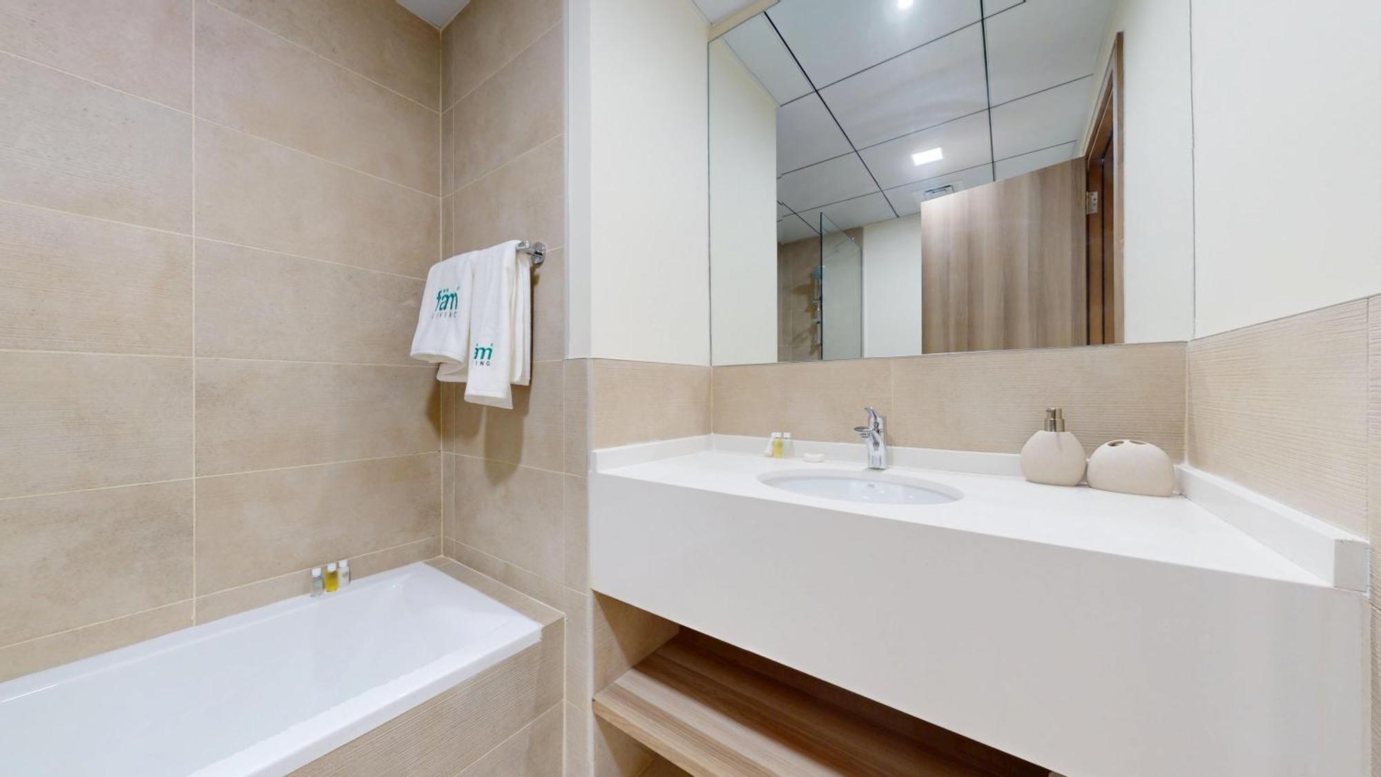 अपार्टमेंट Scenic Canal View Homes - 8 Mins To Mall - Pool & Gym Access Dubai